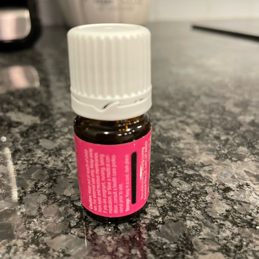 YOUNG LIVING Acceptance Essential Oil 5ml